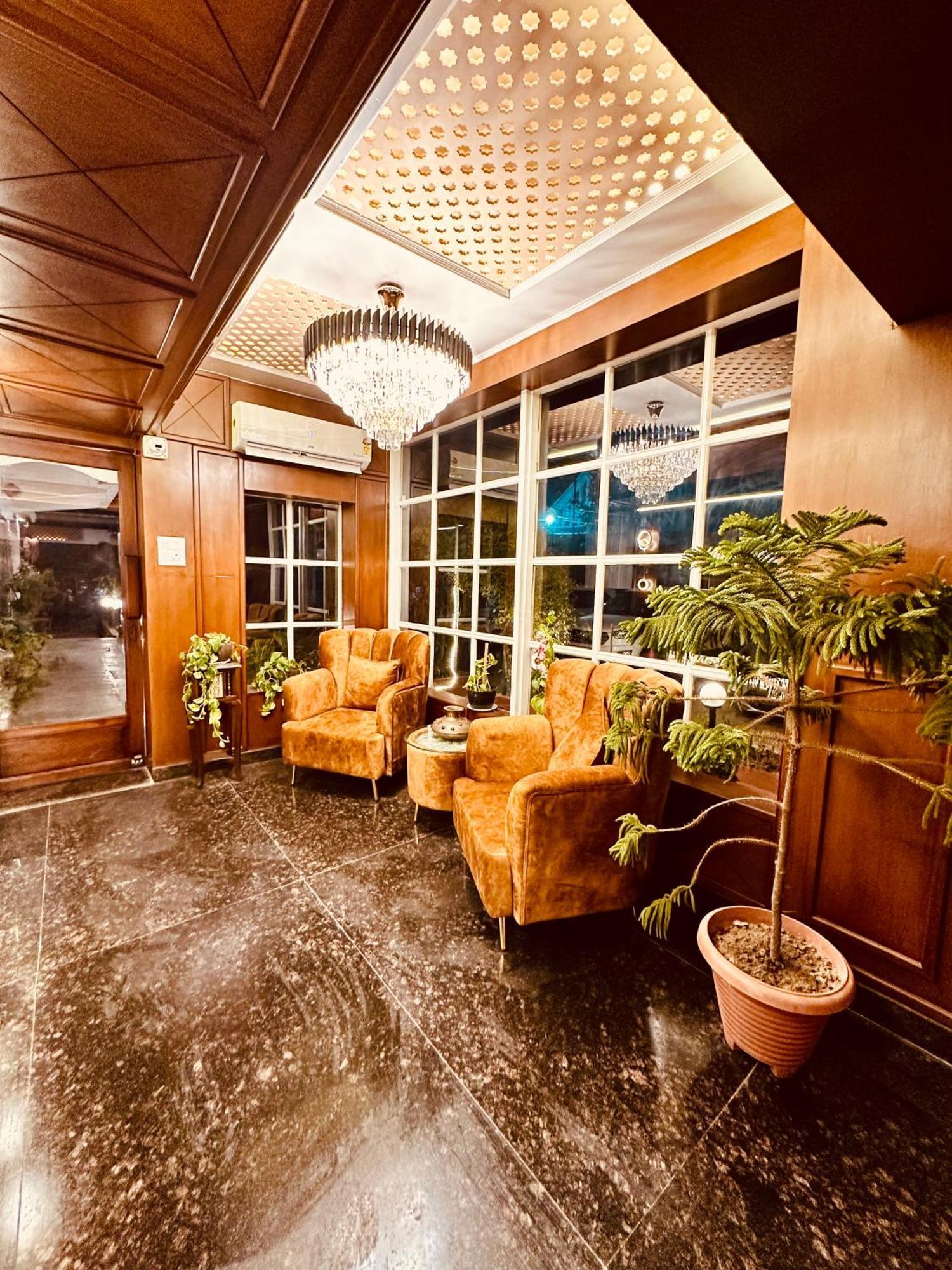 Walisons Hotel Srīnagar Exteriér fotografie