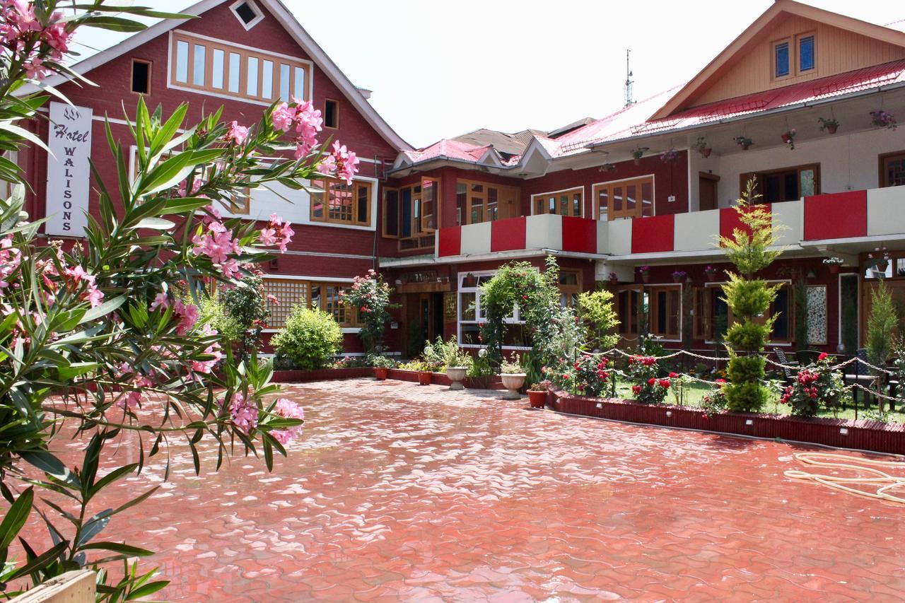 Walisons Hotel Srīnagar Exteriér fotografie